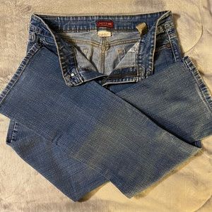 Boot cut Levi jeans